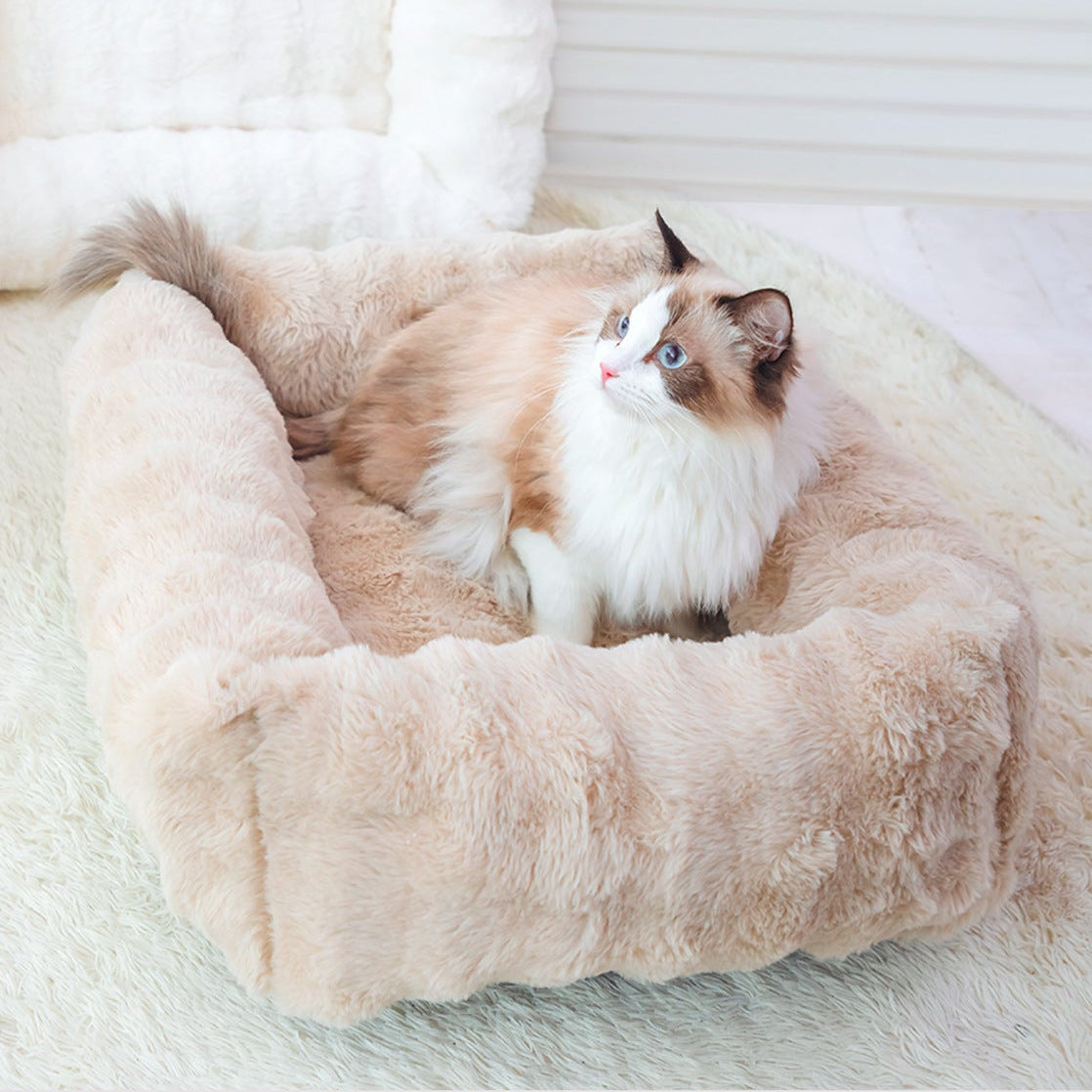 Plush Deep Donut Pet Bed – Soft & Spacious Nest for Cats and Small to Medium Dogs